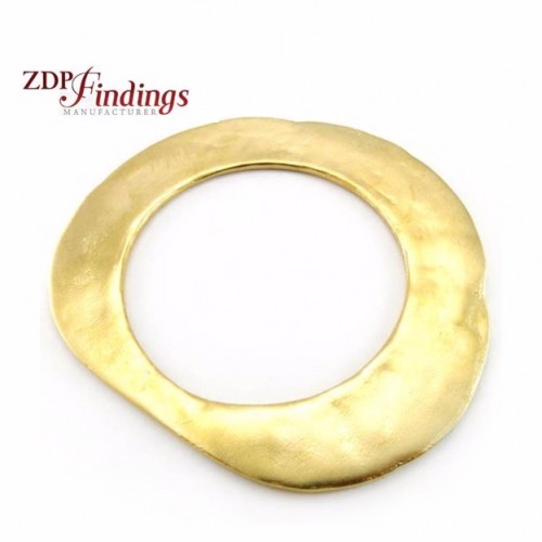 95x85mm Round Pendant, Matte Gold Plated 